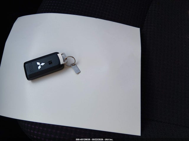 Mitsubishi Mirage Es