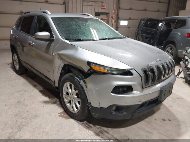 Salvage Jeep Cherokee Image