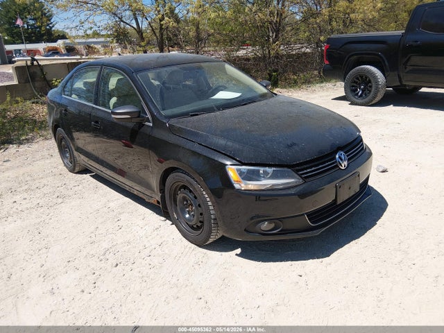Salvage Volkswagen Jetta Image
