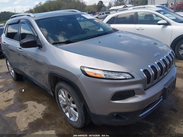Salvage Jeep Cherokee Image