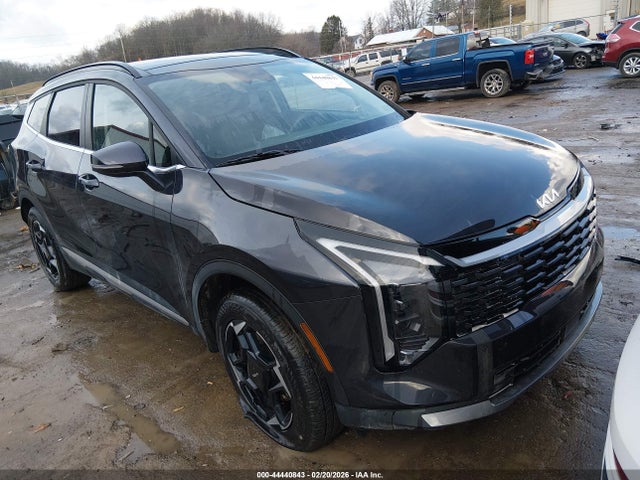 Salvage Kia Sportage Image