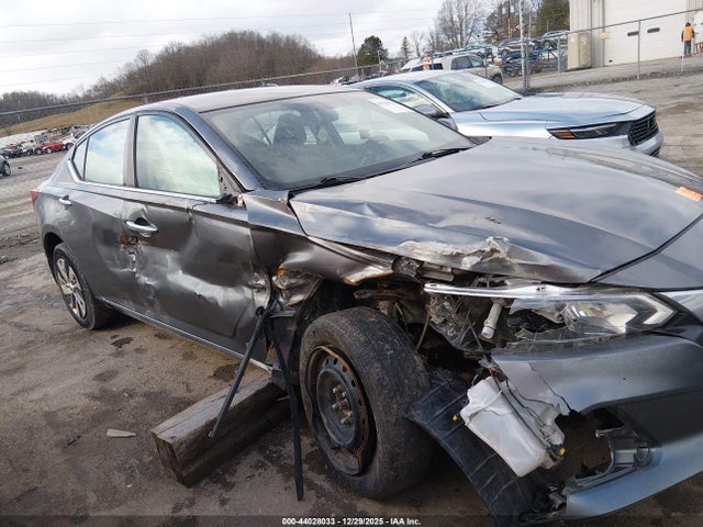 Nissan Altima S Fwd