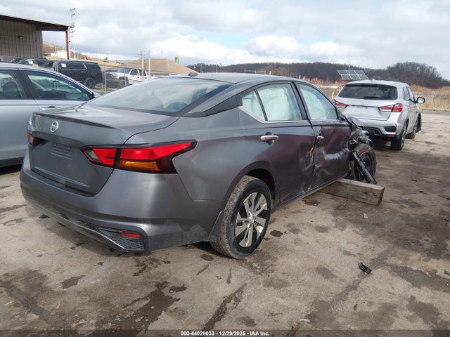 Nissan Altima S Fwd