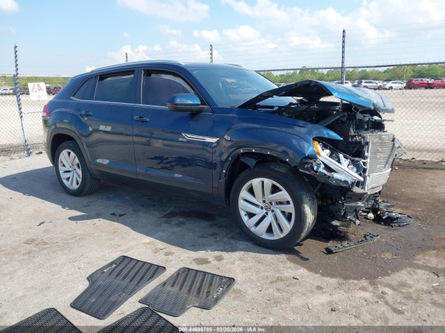 Salvage Volkswagen Atlas Image