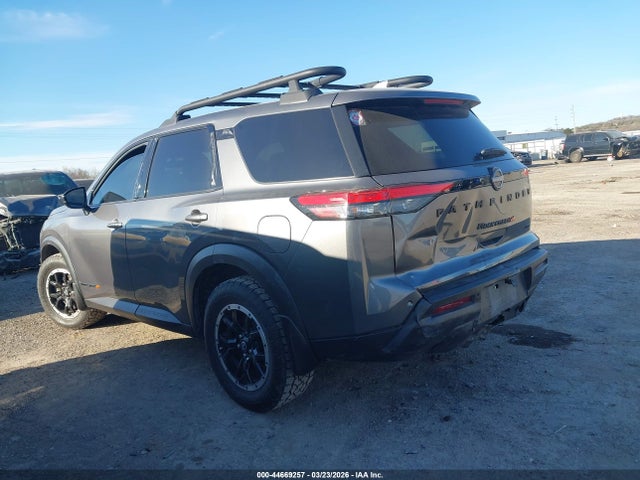 Nissan Pathfinder Rock Creek 4wd