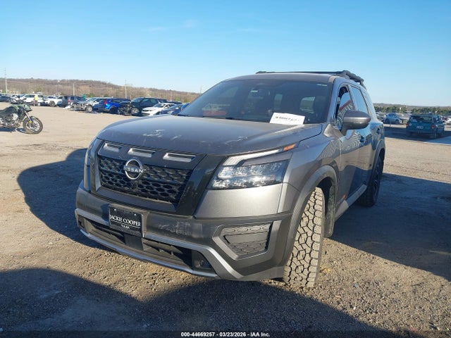 Nissan Pathfinder Rock Creek 4wd