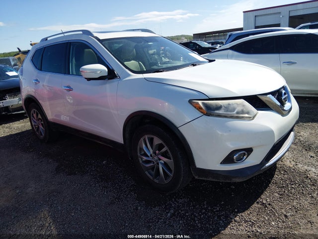 Salvage Nissan Rogue Image