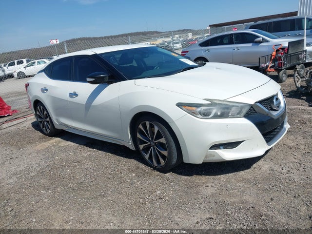 Salvage Nissan Maxima Image