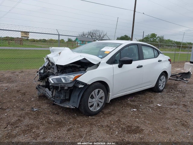 Nissan Versa 1.6 S