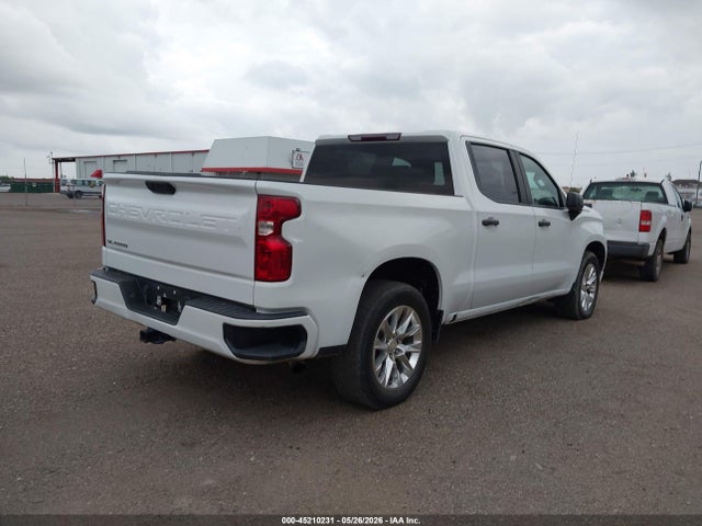 Chevrolet Silverado 1500 2wd  Short Bed Custom