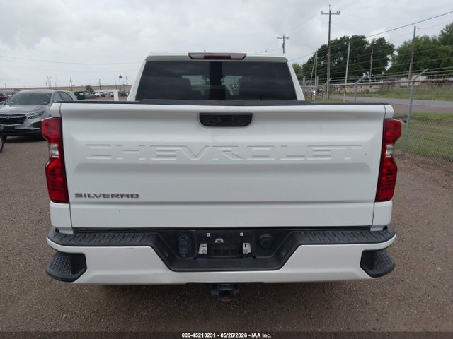 Chevrolet Silverado 1500 2wd  Short Bed Custom