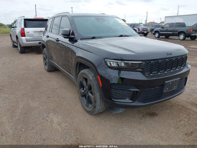 Jeep Grand Cherokee Altitude 4x4