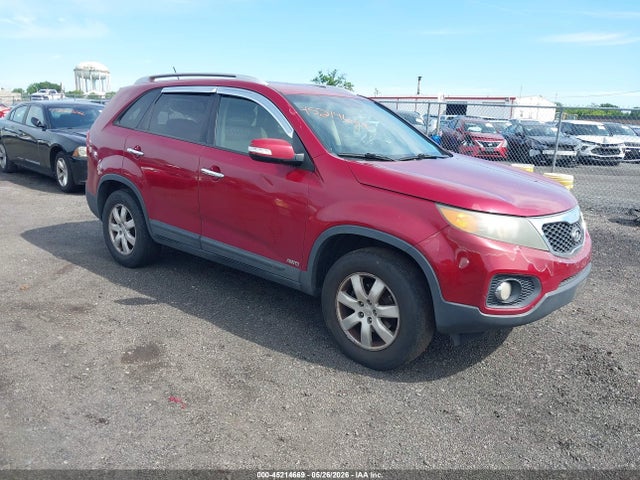 Salvage Kia Sorento Image