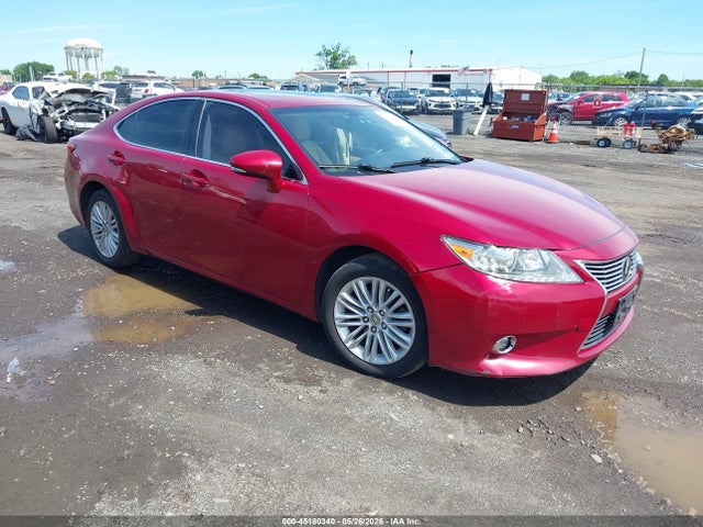 Salvage Lexus Es Image