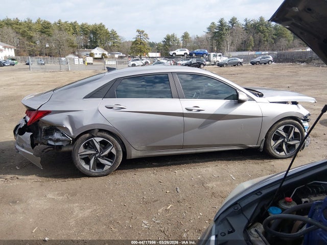 Hyundai ELANTRA Limited