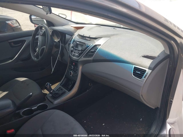 Hyundai ELANTRA Se