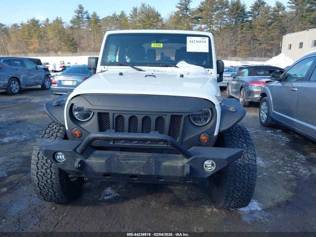 Jeep Wrangler Sahara