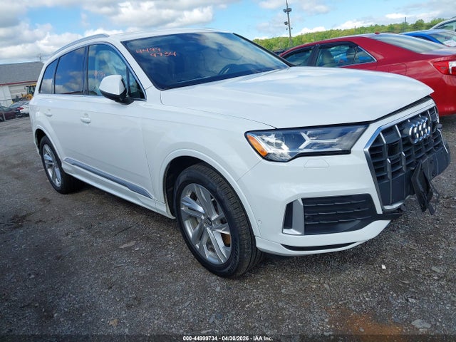 Salvage Audi Q7 Image