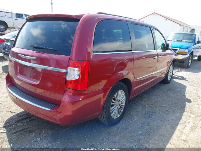 Chrysler Town & Country Touring-l