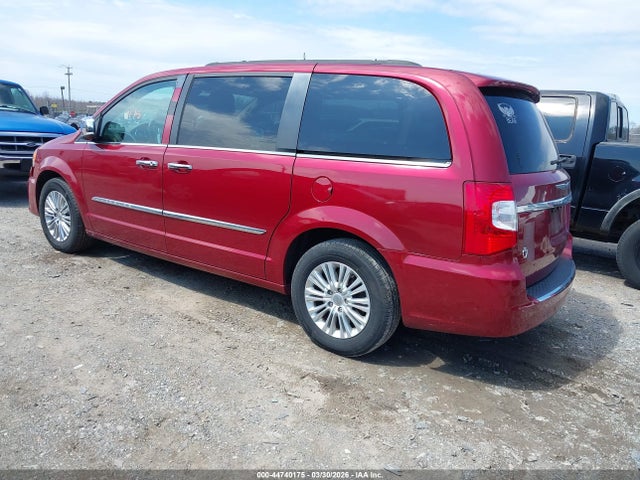 Chrysler Town & Country Touring-l