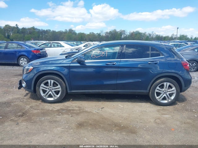 Mercedes-Benz GLA 4matic