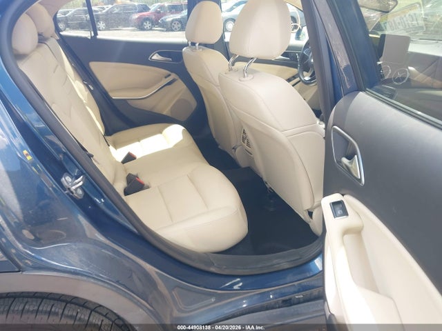 Mercedes-Benz GLA 4matic