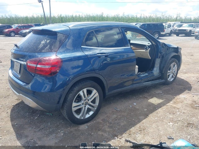 Mercedes-Benz GLA 4matic