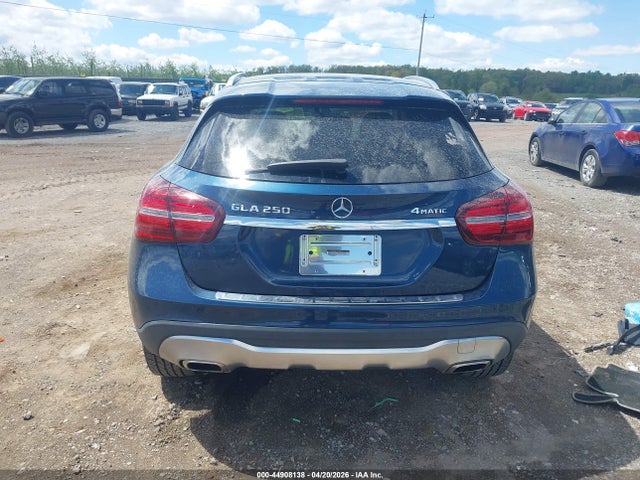 Mercedes-Benz GLA 4matic