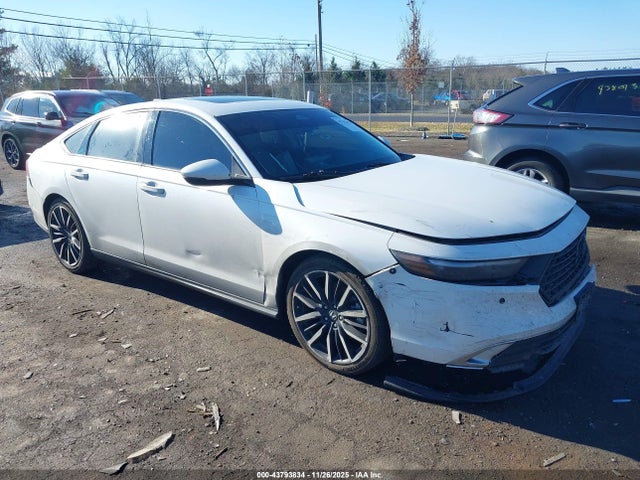 Salvage Honda Accord Image
