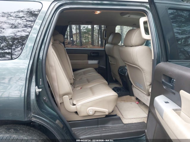 Toyota Sequoia Sr5 5.7l V8