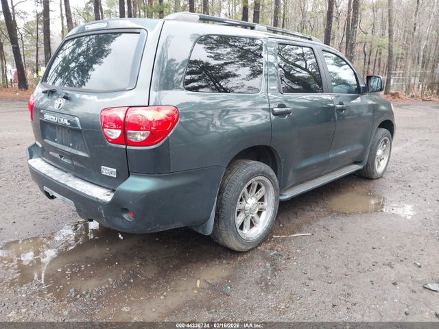 Toyota Sequoia Sr5 5.7l V8