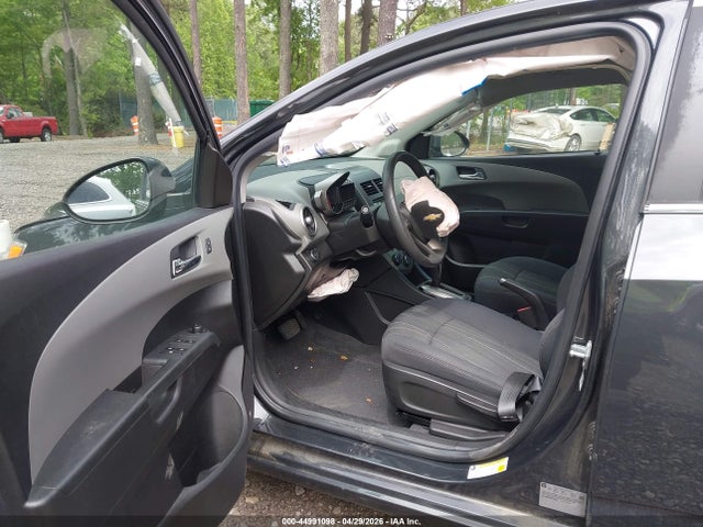 Chevrolet Sonic Lt Auto