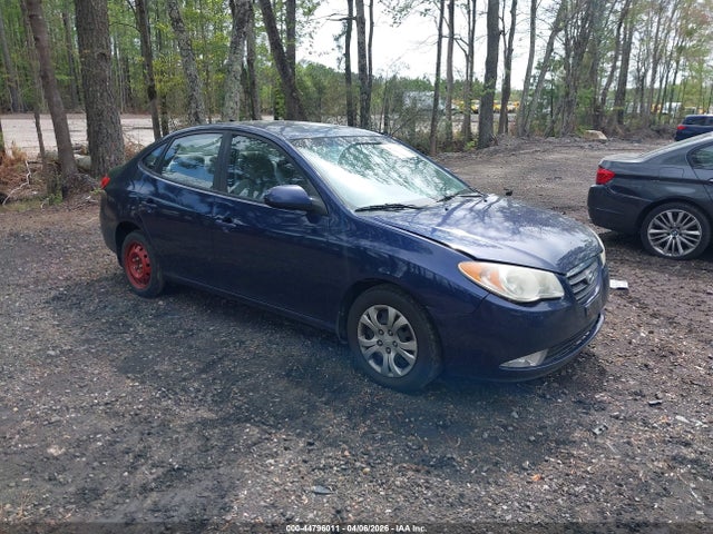 Salvage Hyundai ELANTRA Image