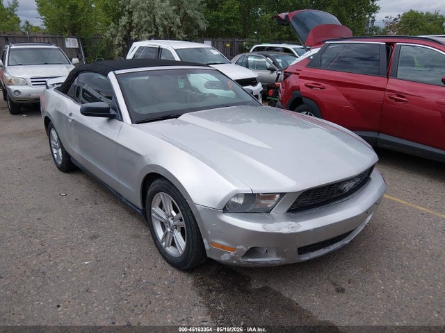 Salvage Ford Mustang Image