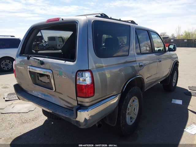 Toyota 4Runner Sr5 V6