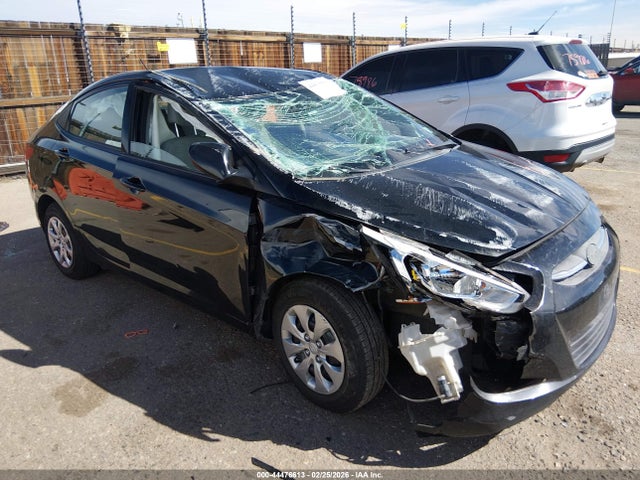 Salvage Hyundai ACCENT Image