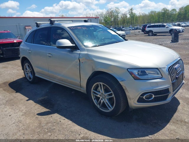 Salvage Audi Q5 Image