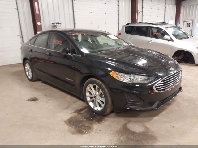 Salvage Ford Fusion Image