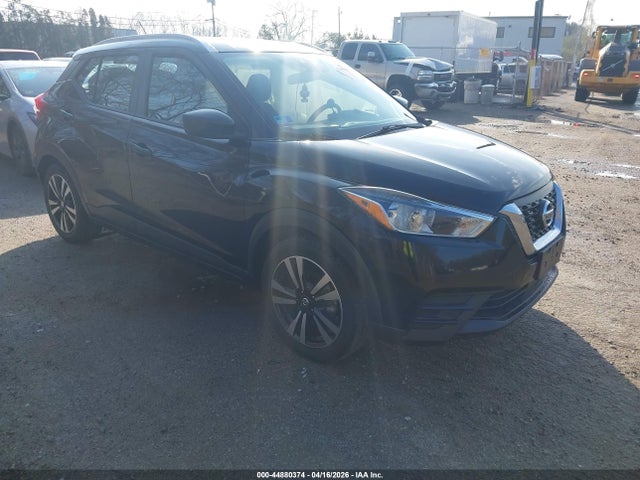 Salvage Nissan Kicks Image