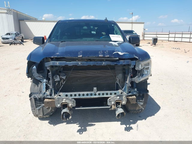 GMC Sierra 1500 4wd  Short Box Elevation