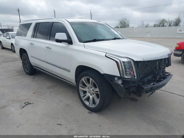 Salvage Cadillac Escalade Image