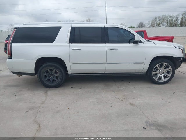 Cadillac Escalade Premium Luxury