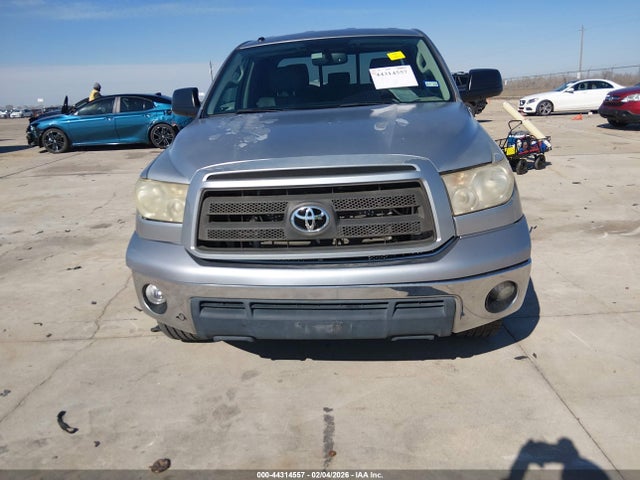 Toyota Tundra Grade 5.7l V8