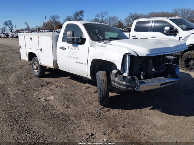 Salvage Chevrolet Silverado 2500 Image