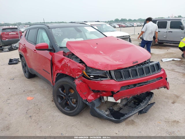 Salvage Jeep Compass Image