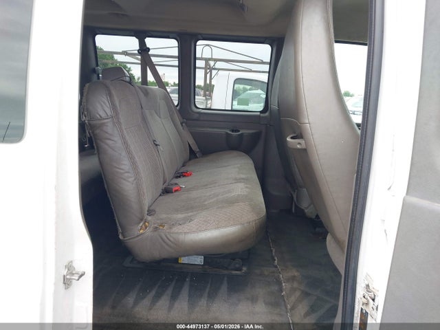 Chevrolet Express Lt