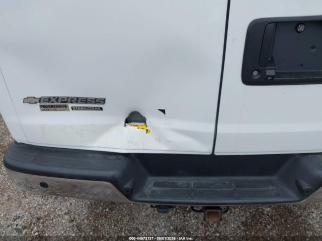 Chevrolet Express Lt