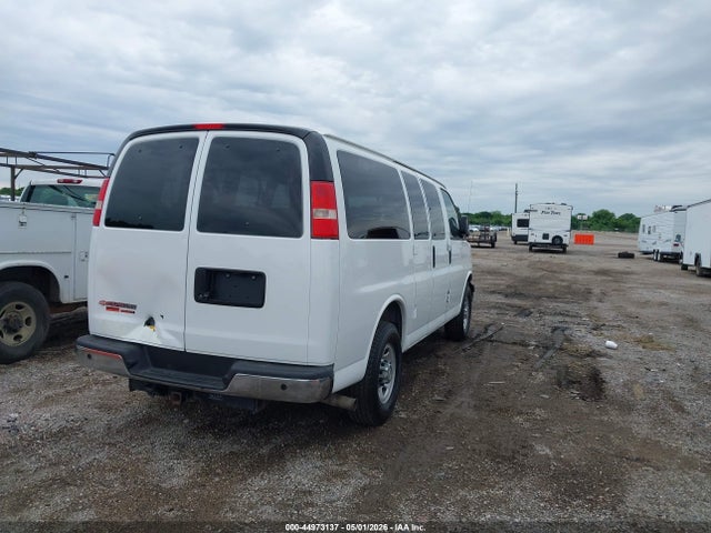 Chevrolet Express Lt