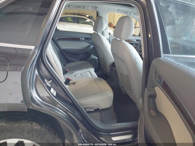 Audi Q5 2.0t Premium
