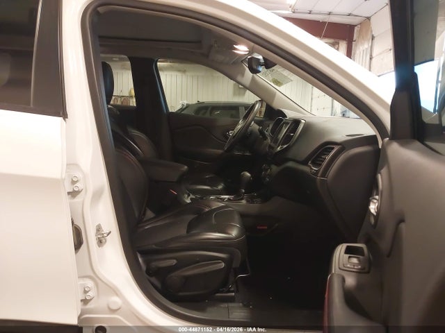 Jeep Cherokee Trailhawk 4x4